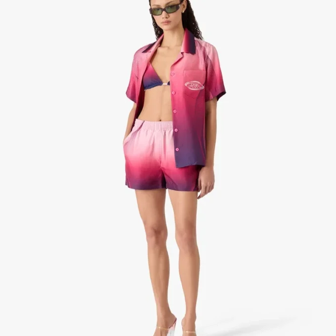 Aubergine gradiënt zijden overhemd met Cubaanse kraag en korte mouwen Aubergine gradiënt zijden overhemd met Cubaanse kraag en korte mouwen