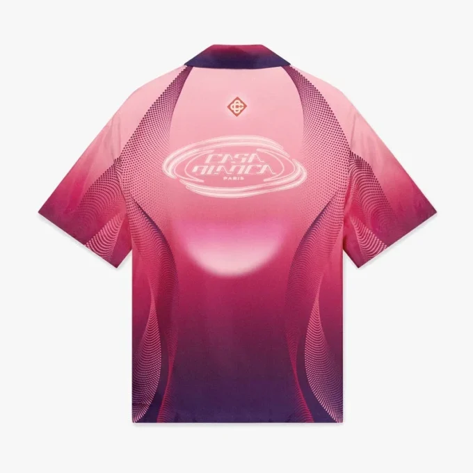 Aubergine gradiënt zijden overhemd met Cubaanse kraag en korte mouwen Aubergine gradiënt zijden overhemd met Cubaanse kraag en korte mouwen