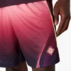 Aubergine voetbalshort met kleurverloop