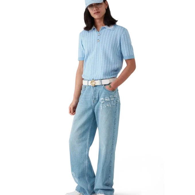 Graffiti-distressed denimjeans