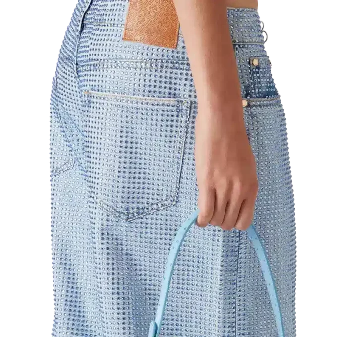 Jeans met kristallen versiering Jeans met kristallen versiering