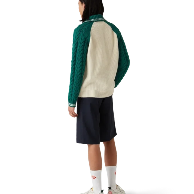 Kasjmier trui met kabelpatroon