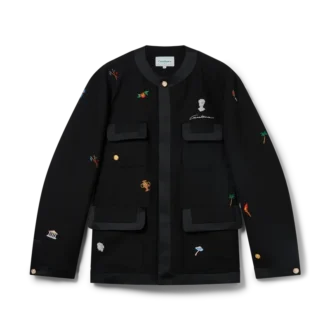 Op maat gemaakt wollen jasje met geborduurd motief