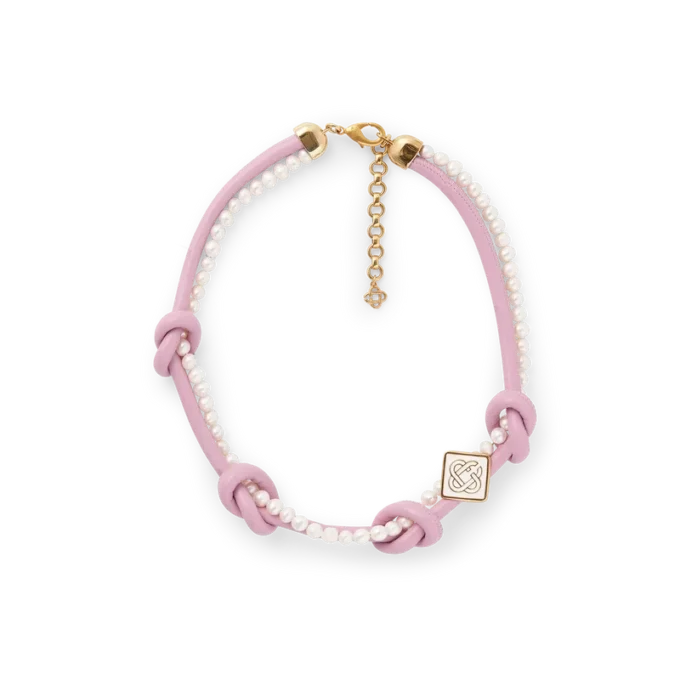 Roze geknoopte ketting