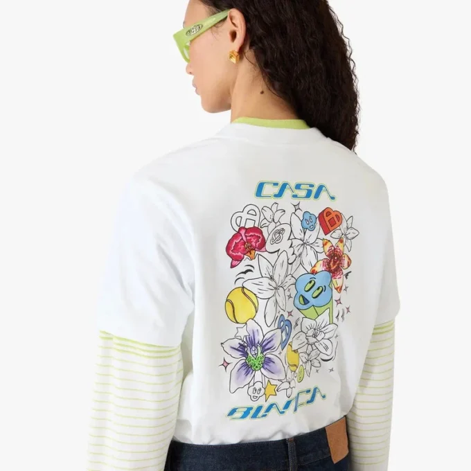 Wit T-shirt met korte mouwen en graffitiprint