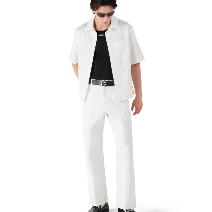Witte chino met monogram