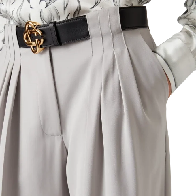 Wollen broek met drie plooien Wollen broek met drie plooien