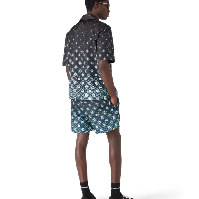 Zwarte monogrambadmode met korte mouwen en kleurverloop Zwarte monogrambadmode met korte mouwen en kleurverloop