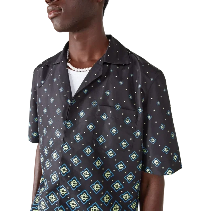 Zwarte monogrambadmode met korte mouwen en kleurverloop Zwarte monogrambadmode met korte mouwen en kleurverloop