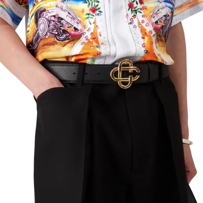 Zwarte riem met CC-logo