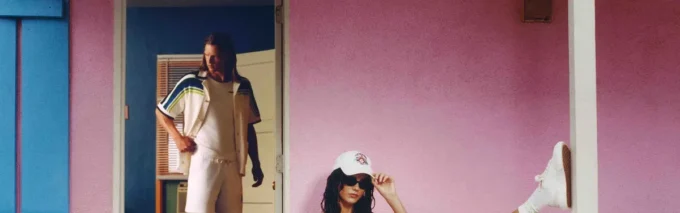 Zwemkleding met golvend monogram